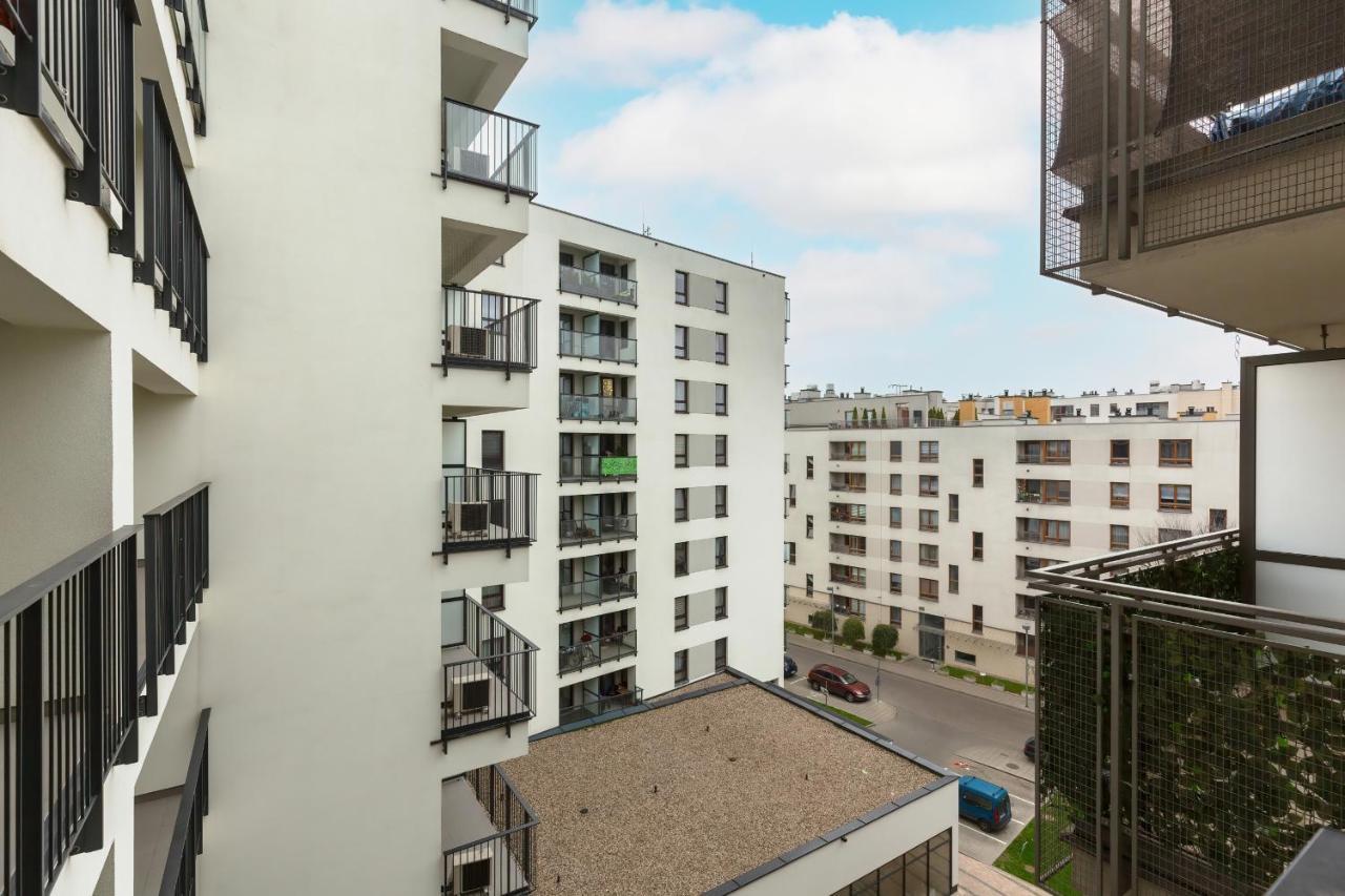 Wolska Residence Apartments With Parking By Noclegi Renters Warszawa Exteriör bild